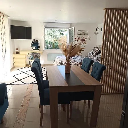 Lejlighed Le Cosy Bleu Saint-Maurice-de-Beynost